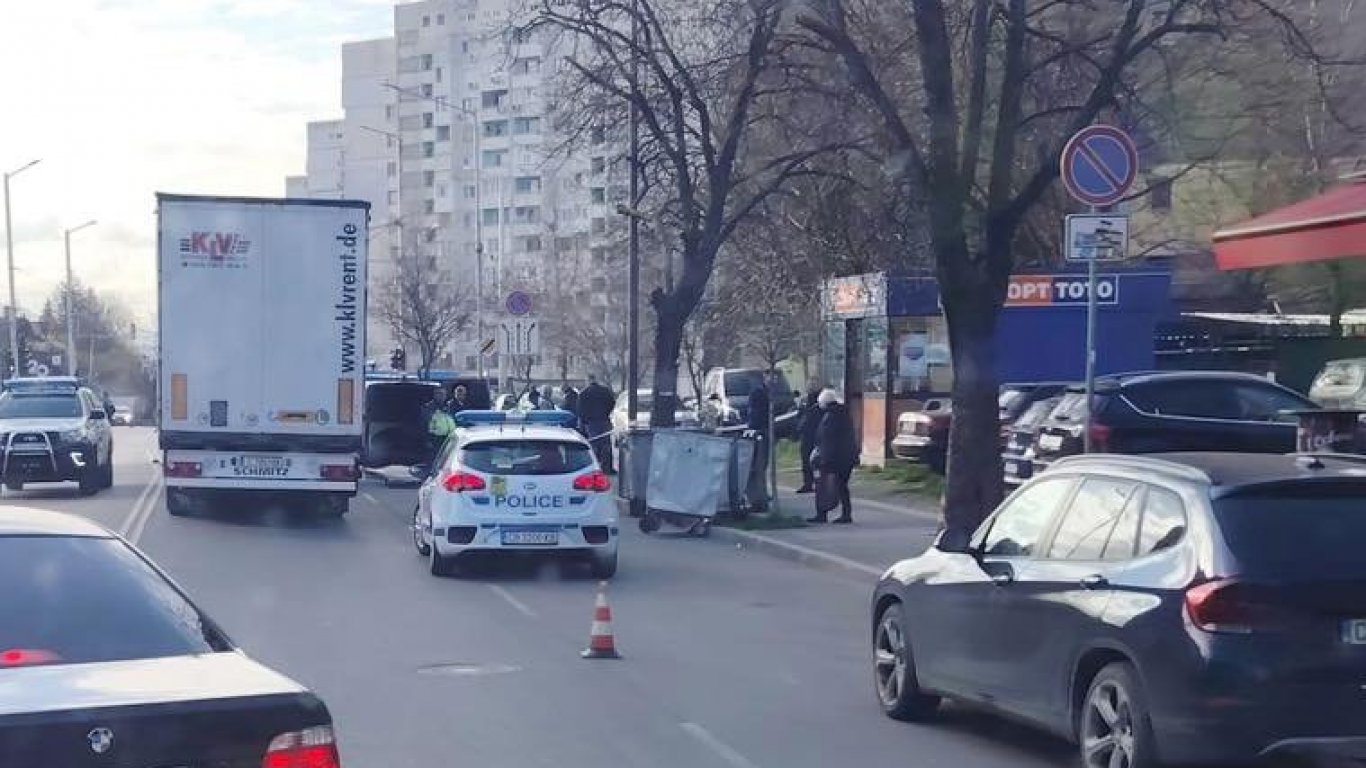 Трагедия на Велики четвъртък: Камион отне живота на пешеходка в София