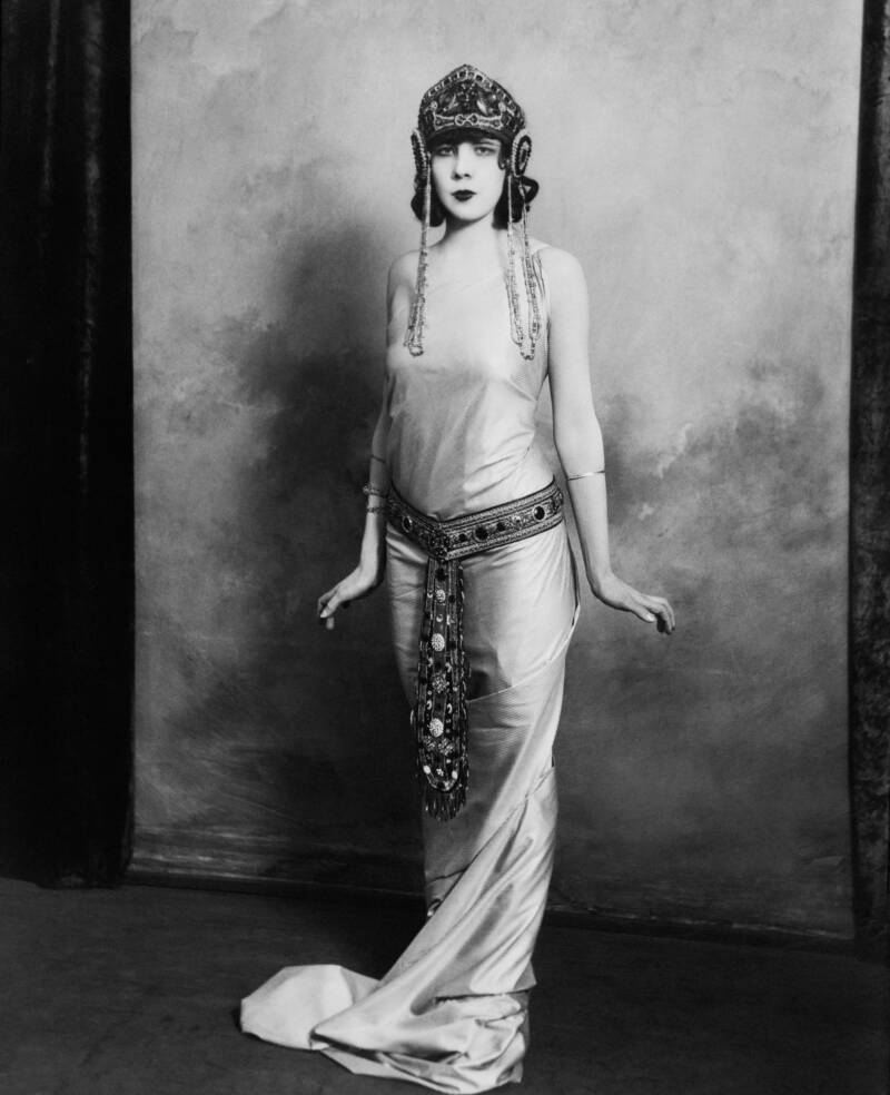 1920s Egyptomania Fashion