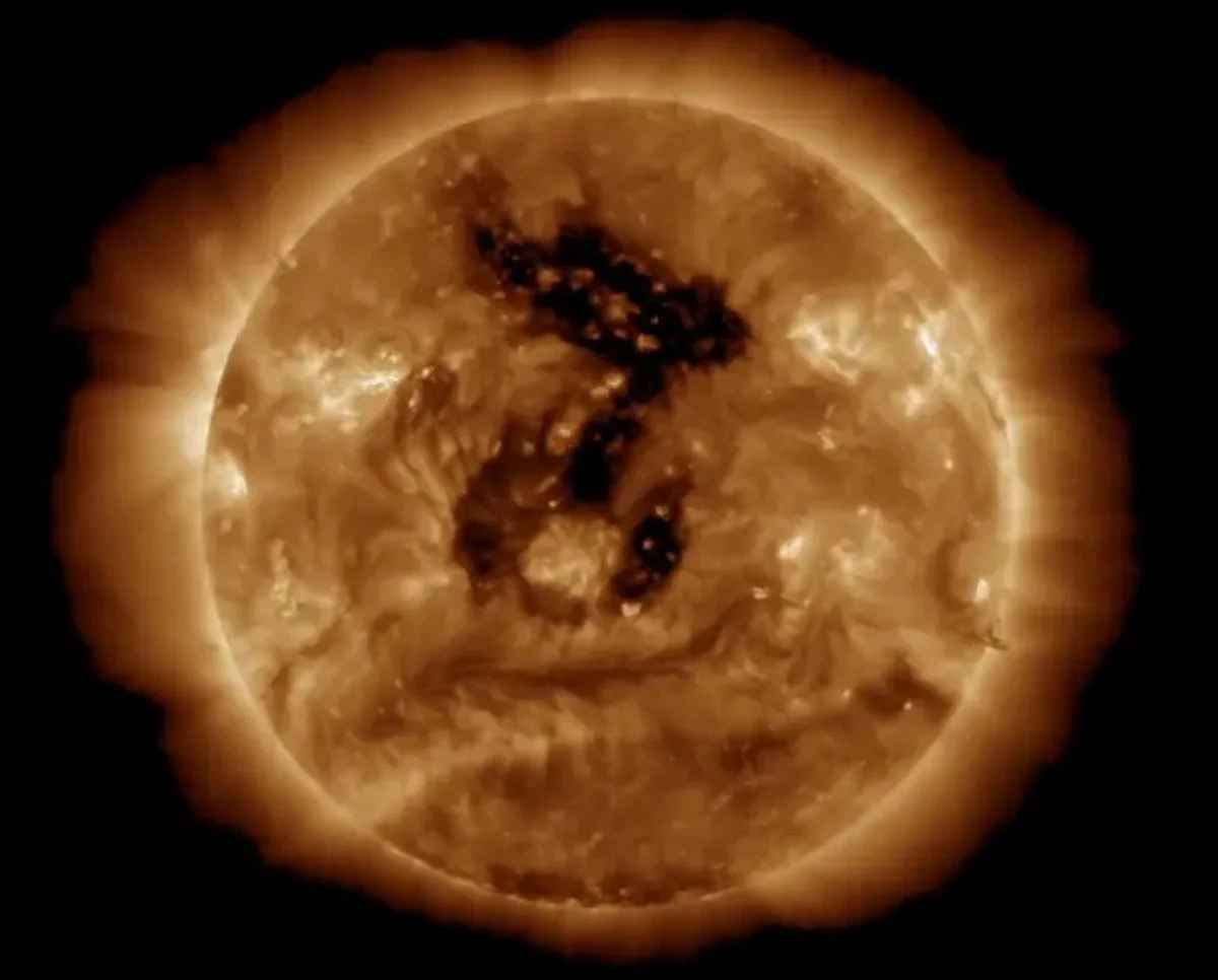 Слънчева буря обгръща Земята: Как ни влияе магнитната активност днес?