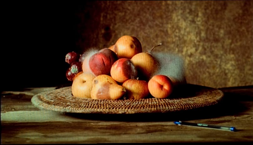 Кадър от филма Still Life