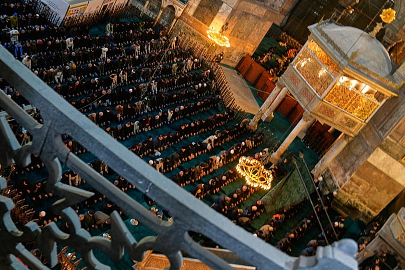 Hagia Sophia Istanbul worshippers