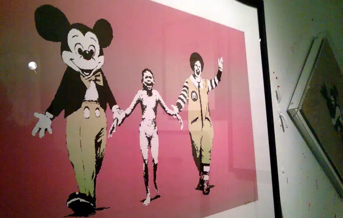 Napalm girl graffiti
