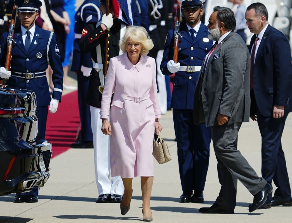 кралица КАмила