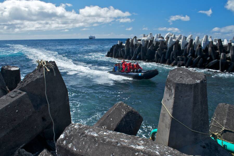 Expedition To Edinburgh Of The Seven Seas