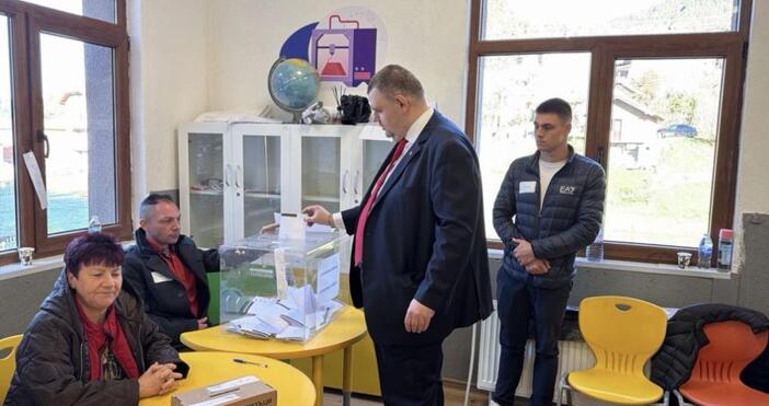 Делян Пеевски след гласуването: Гласувах за държава, която поставя хората на първо място