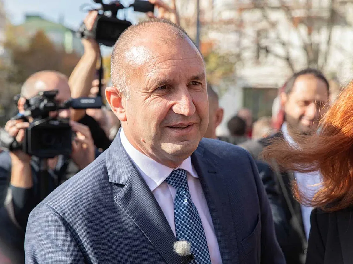 Остър отпор: Румен Радев охлади амбициите на Ивайло Мирчев