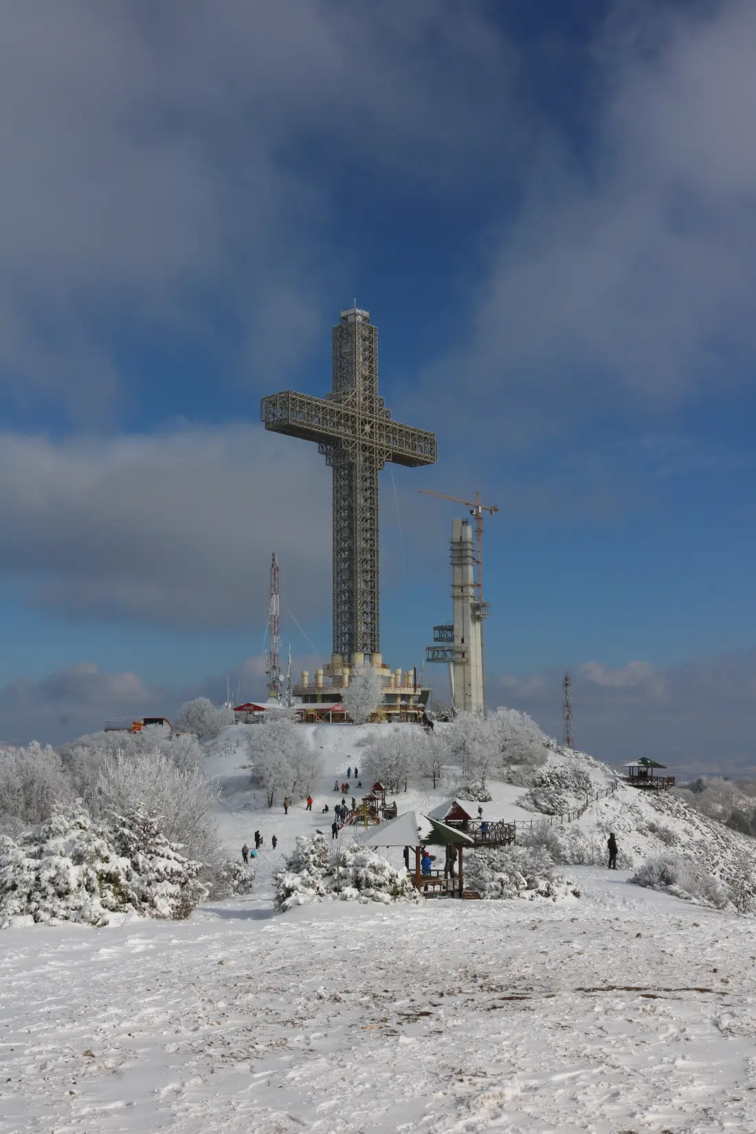 Милениумски кръст