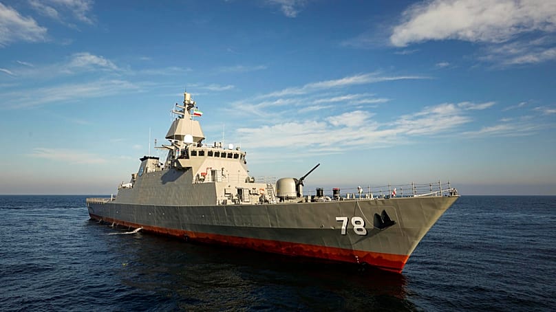 Ирански военен кораб