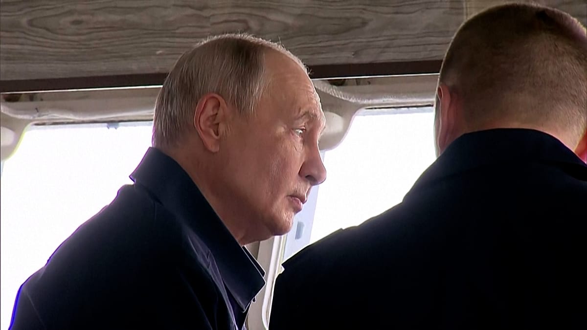Морска мощ и геополитически натиск: Путин демонстрира сила в Далечния изток