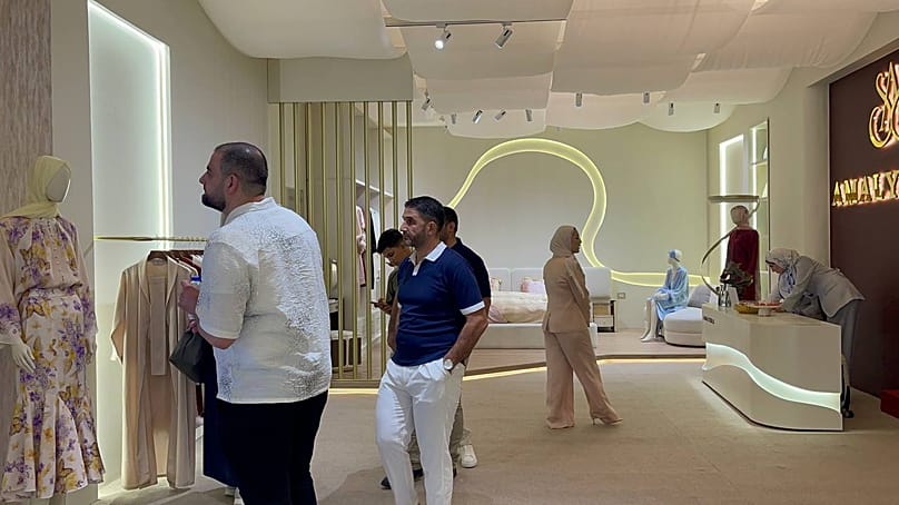 Showroom за облекла на изложението Nas Tex 2026