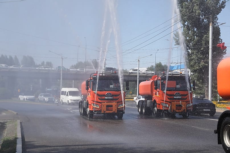 Almaty street watering