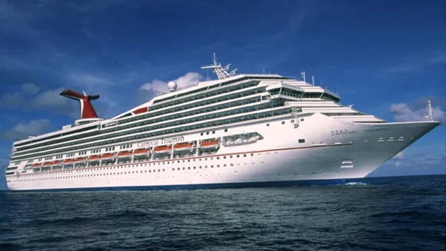 Корабът Carnival Triumph в Мексиканския залив