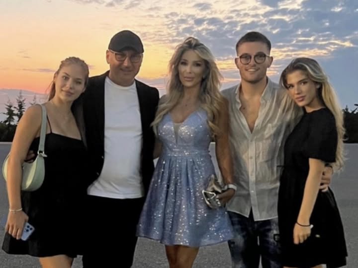 Манчев семейство