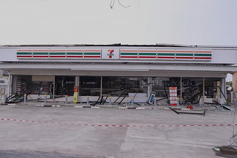 Пожар в магазин в Паттани