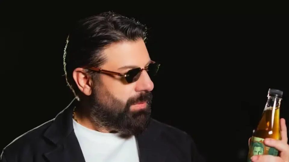 Бизнес дуел в бутилка: Тони Стораро превръща името си в марка за напитки