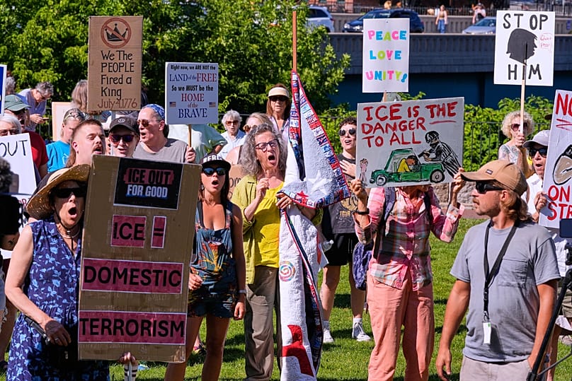 Протести срещу ICE