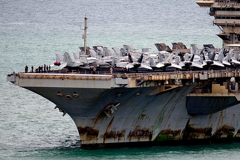 USS Abraham Lincoln в Тайланд