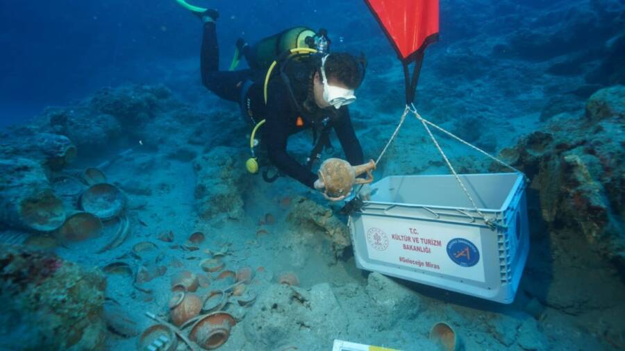 2100 Year Old Shipwreck Found In Turkey