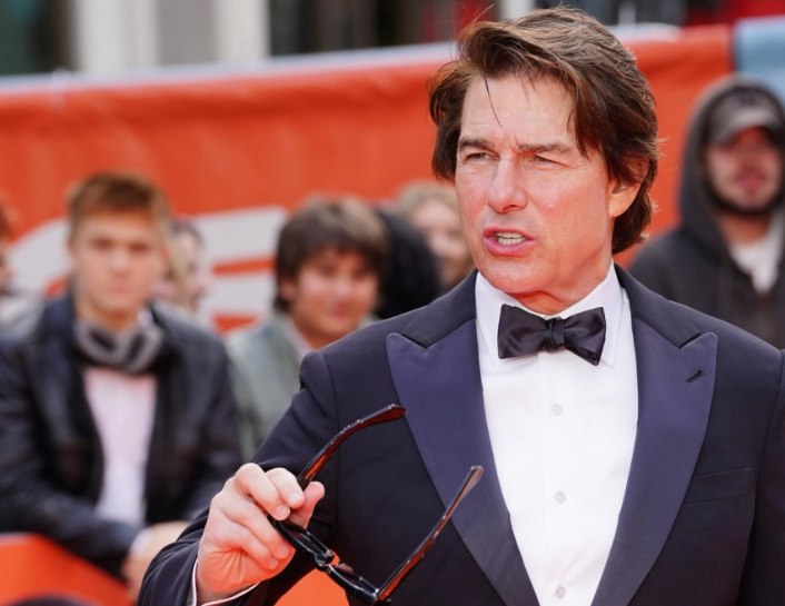 Том Круз лице