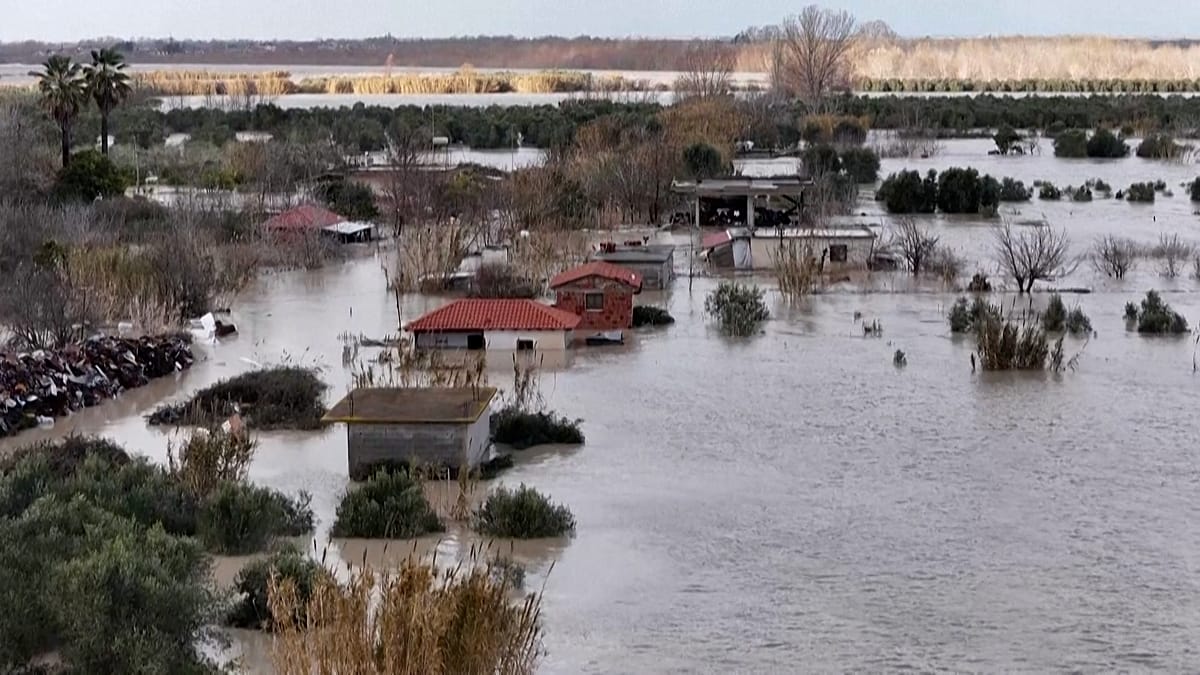 Балканите под вода: Опустошителни наводнения в Албания и Черна гора