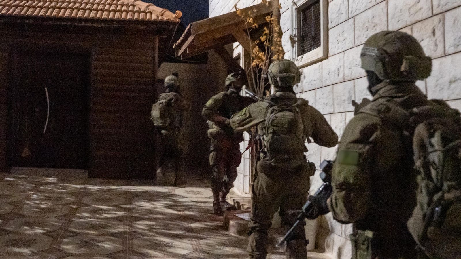 мащабна акция в изrael: 21 арестувани за милионни измами покрай военните действия в газа